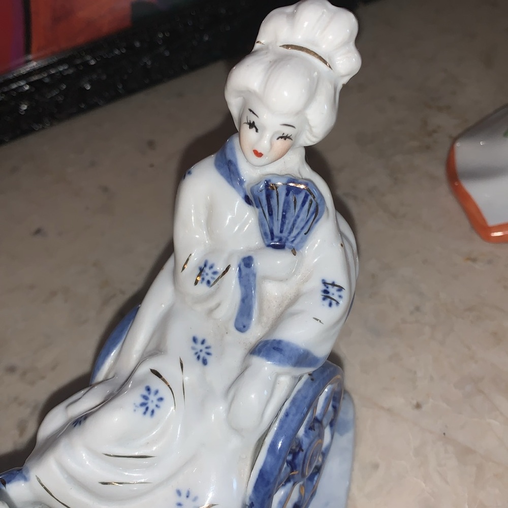 Oriental Figurine - image 8